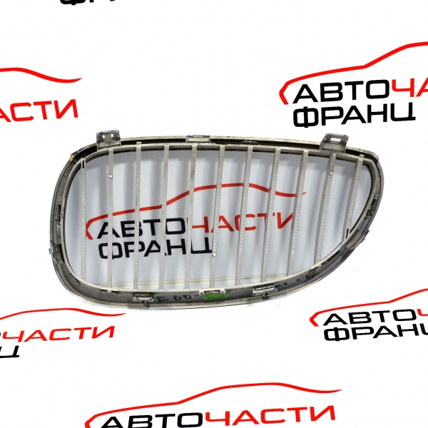 Дясна решетка BMW E60 3.0 D 231 конски сили 51137027062