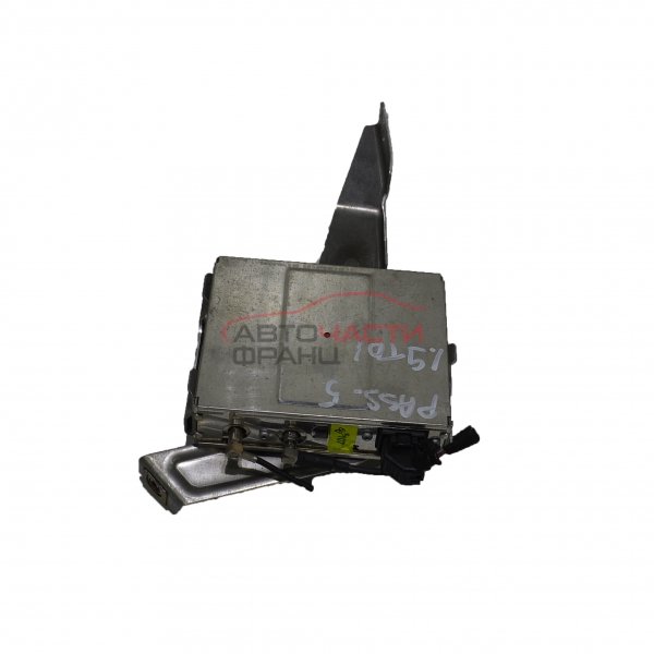 Модул управление навигация VW Passat V 1.9 TDI 130 конски сили 3B0919894