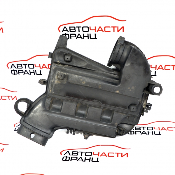 Кутия въздушен филтър Renault Trafic 1.9 DCI 82 конски сили H7700114532