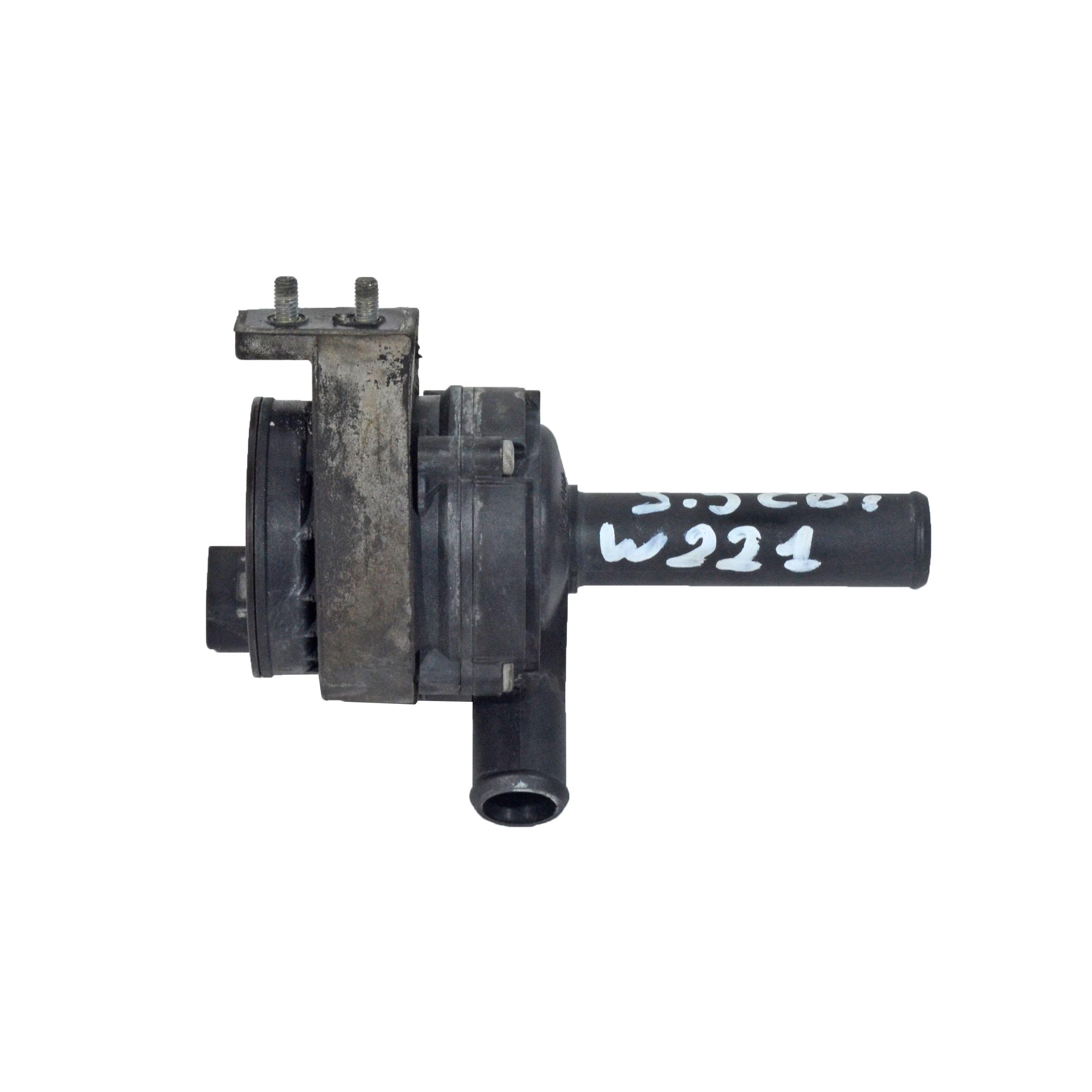 Водна помпа външна Mercedes S Class W221 3.0 CDI 258 конски сили A2218350164