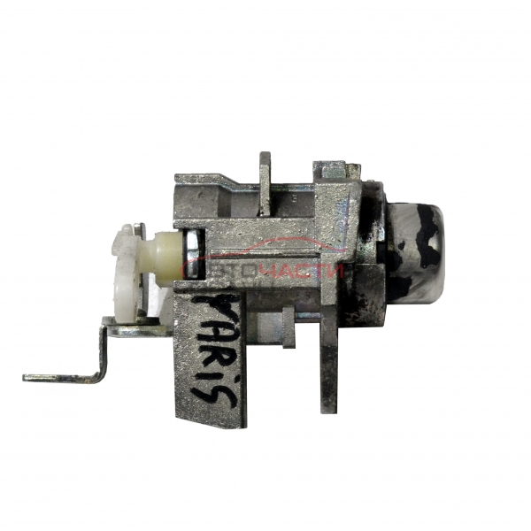 Ключалка заден капак Toyota Yaris 1.4 D-4D 90 конски сили