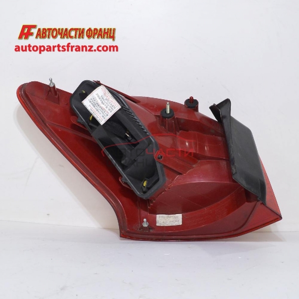 Десен стоп Peugeot 407 Combi 2.0i 16V 136 конски сили