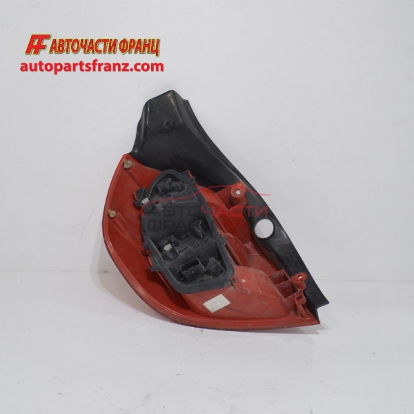 Десен стоп Renault Clio III 1.2 16V 75 конски сили