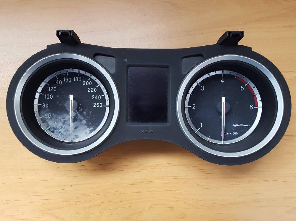 Километражно табло Alfa Romeo 159 1.9 JTDM 150 конски сили  56072820