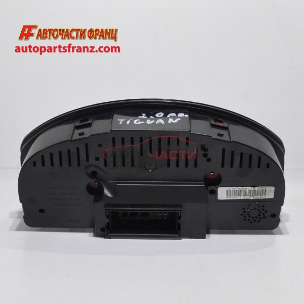 километражно табло VW Tiguan 2.0 TDI 140 конски сили 5N0920870D