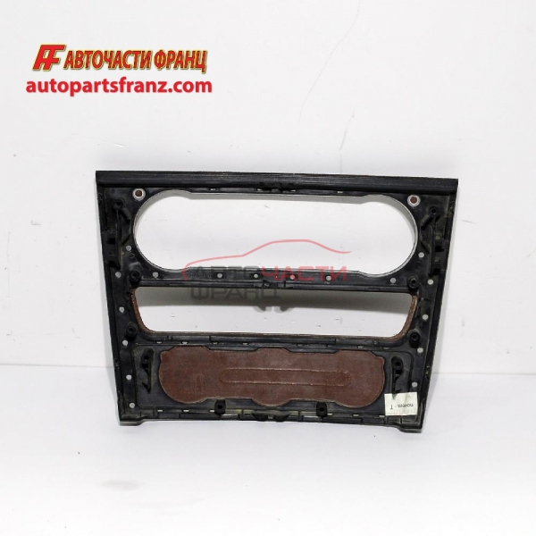 конзолa  Mercedes  ML W164  3.0CDI 224 конски сили