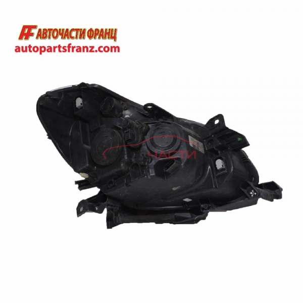 Ляв фар Renault Clio 1.216V 75 конски сили 8200244889