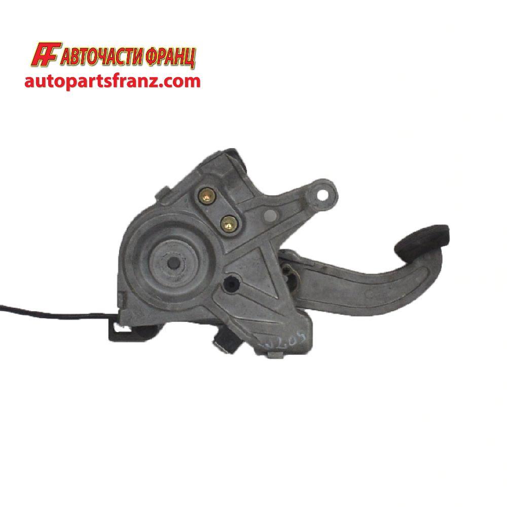 педал аварийна спирачка Mercedes CLK W209 2.2 CDI 150 конски сили