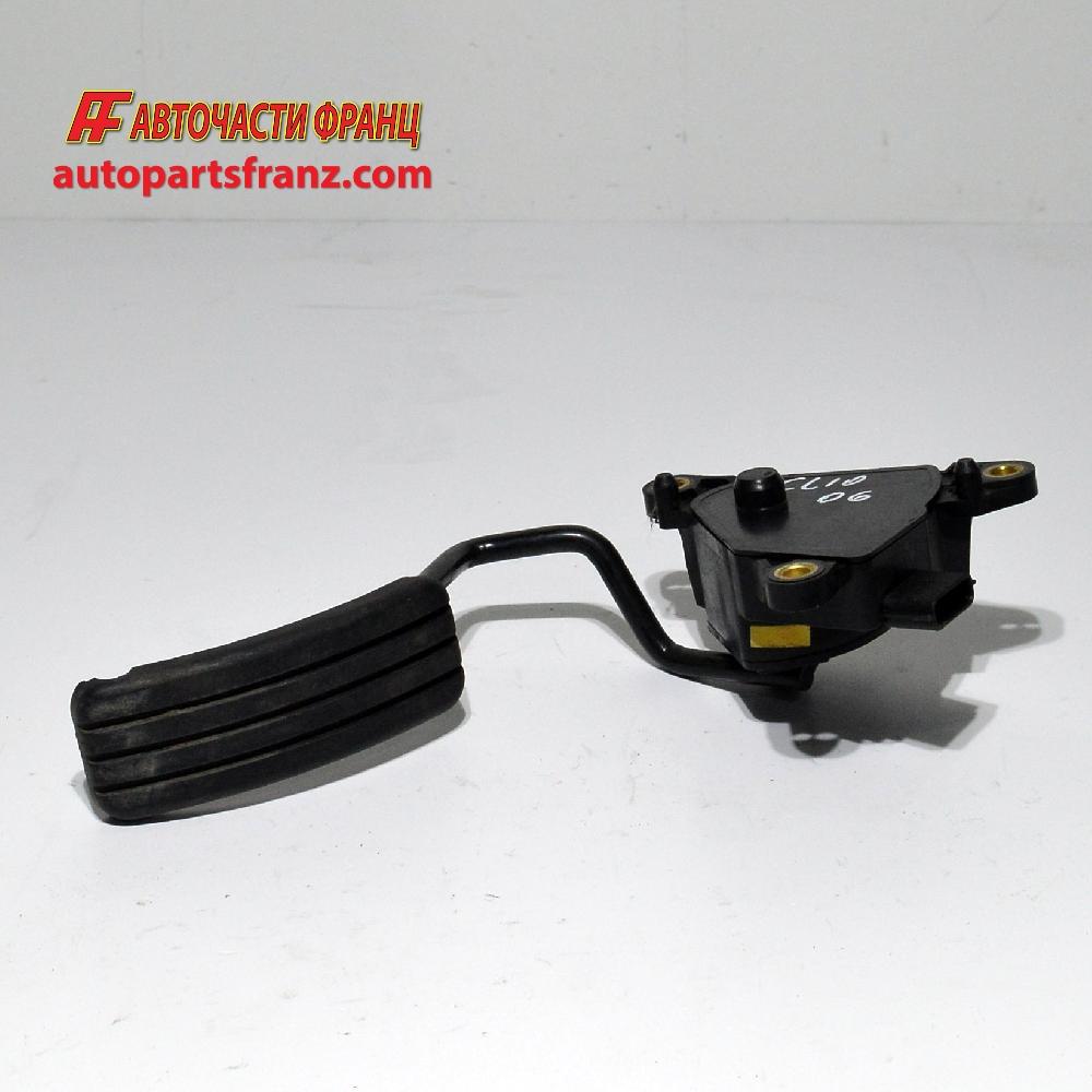 педал на газта за Renault Clio / Рено Клио III  2005-2014 1.5 DCI дизел
