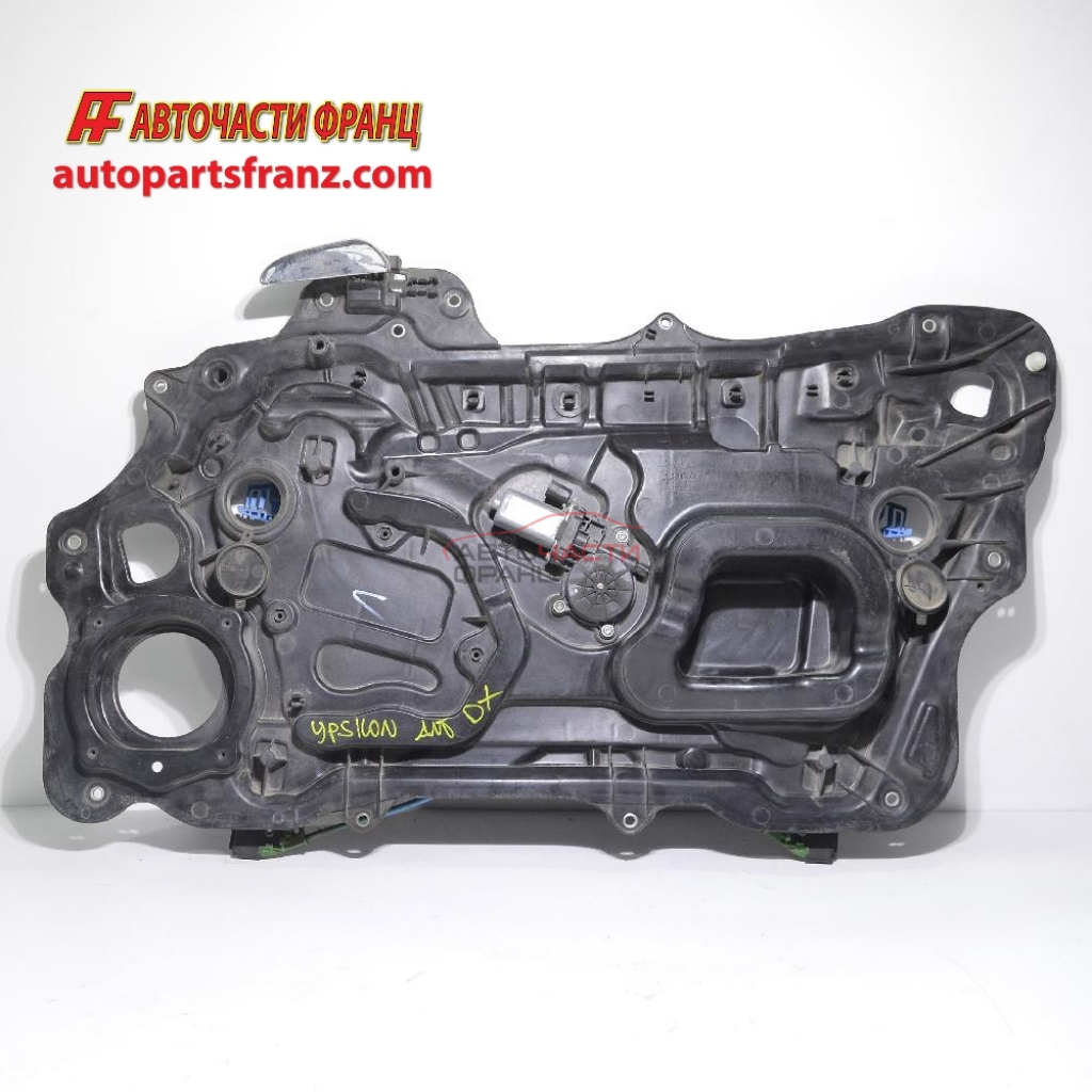 десен електрически стъклоповдигач Lancia Ypsilon 1.3 Multijet 90 конски сили