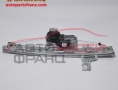 ляв стъклоповдигач Peugeot 207 1.6 HDI 90 конски сили ляв стъклоповдигач Peugeot 207 1.6 HDI 90 конски сили